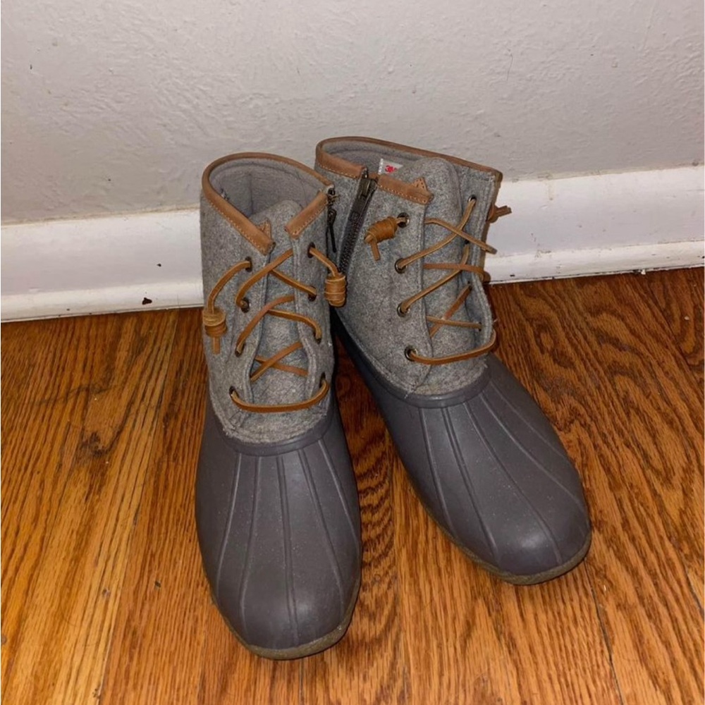 Sperry rain boots